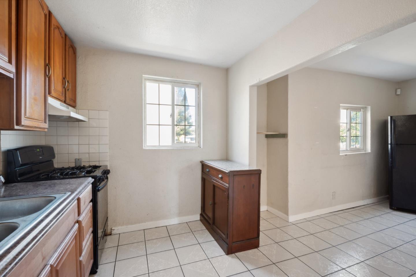 Detail Gallery Image 14 of 19 For 1217 96th Ave, Oakland,  CA 94603 - – Beds | – Baths
