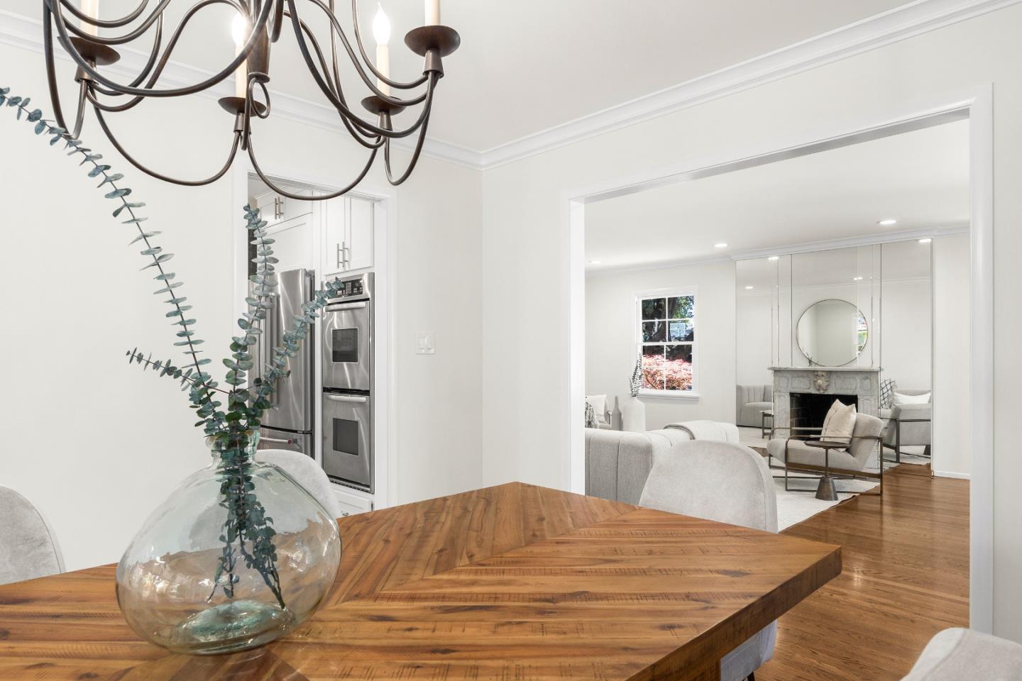 Detail Gallery Image 10 of 54 For 1716 Laurelwood Dr, San Jose,  CA 95125 - 4 Beds | 2/1 Baths