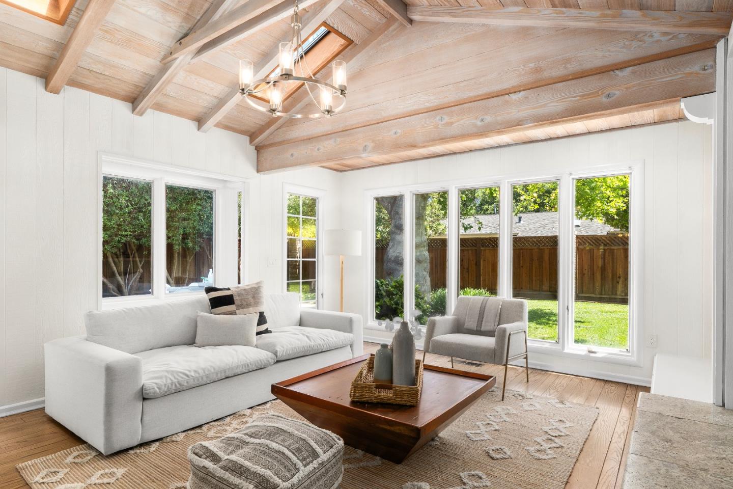 Detail Gallery Image 19 of 54 For 1716 Laurelwood Dr, San Jose,  CA 95125 - 4 Beds | 2/1 Baths