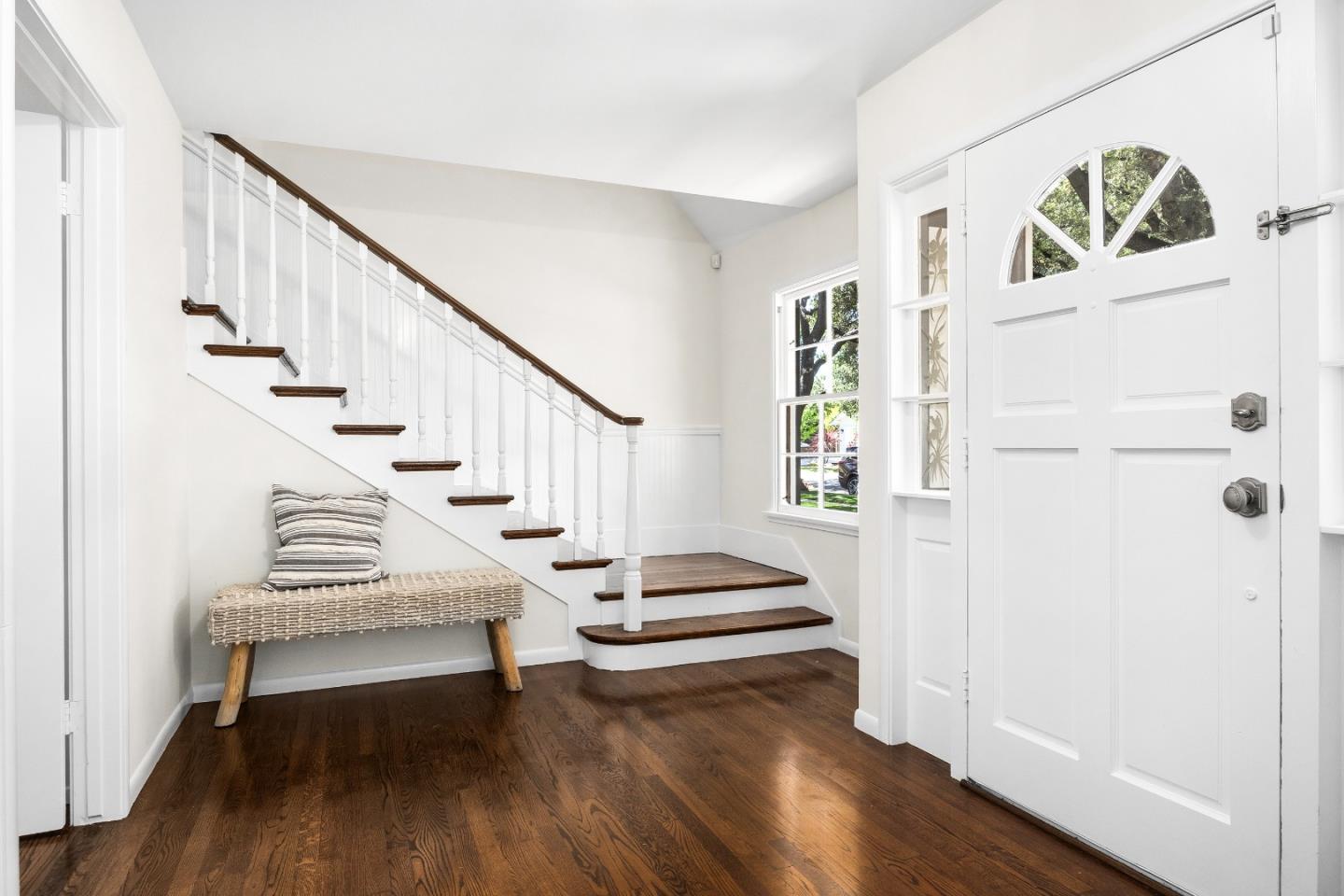 Detail Gallery Image 28 of 54 For 1716 Laurelwood Dr, San Jose,  CA 95125 - 4 Beds | 2/1 Baths