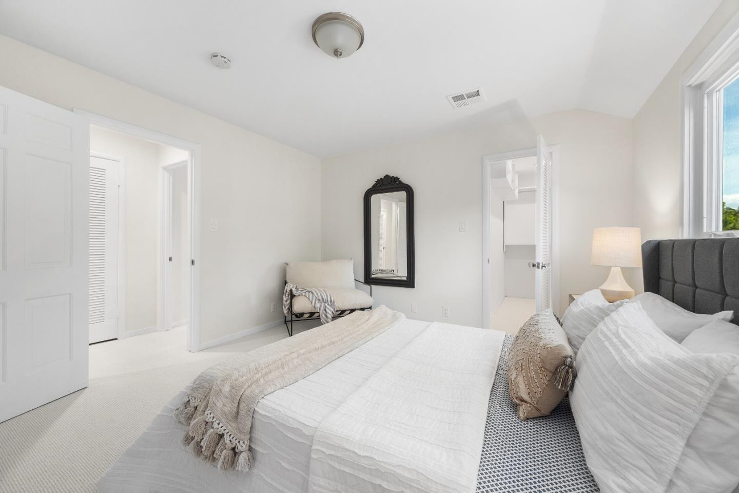 Detail Gallery Image 34 of 54 For 1716 Laurelwood Dr, San Jose,  CA 95125 - 4 Beds | 2/1 Baths