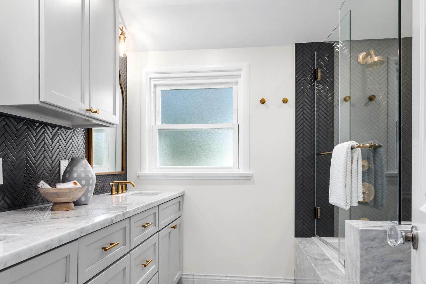 Detail Gallery Image 39 of 54 For 1716 Laurelwood Dr, San Jose,  CA 95125 - 4 Beds | 2/1 Baths