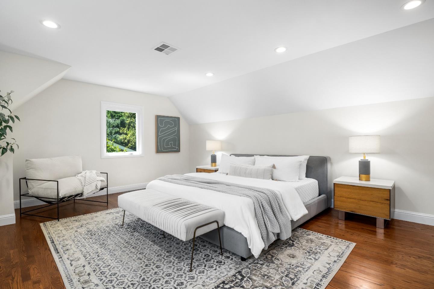 Detail Gallery Image 40 of 54 For 1716 Laurelwood Dr, San Jose,  CA 95125 - 4 Beds | 2/1 Baths