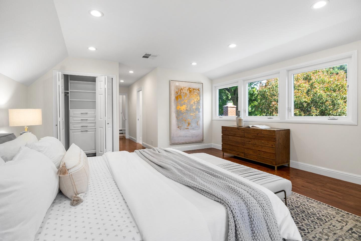 Detail Gallery Image 41 of 54 For 1716 Laurelwood Dr, San Jose,  CA 95125 - 4 Beds | 2/1 Baths