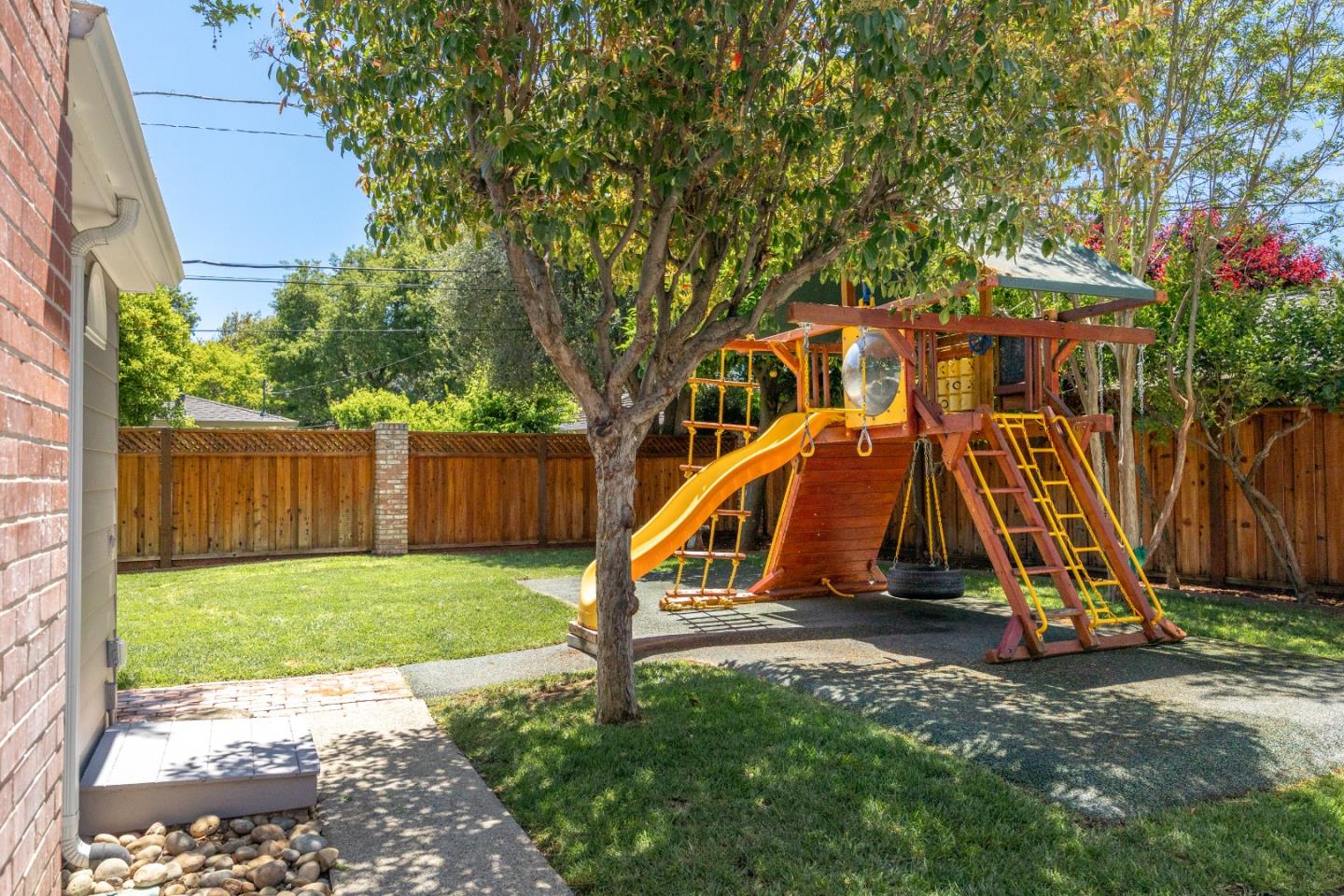Detail Gallery Image 52 of 54 For 1716 Laurelwood Dr, San Jose,  CA 95125 - 4 Beds | 2/1 Baths