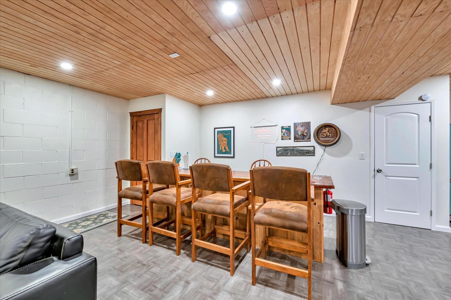 Detail Gallery Image 13 of 33 For 1312 Squaw Rock Trl, Kyburz,  CA 95720 - 4 Beds | 3 Baths