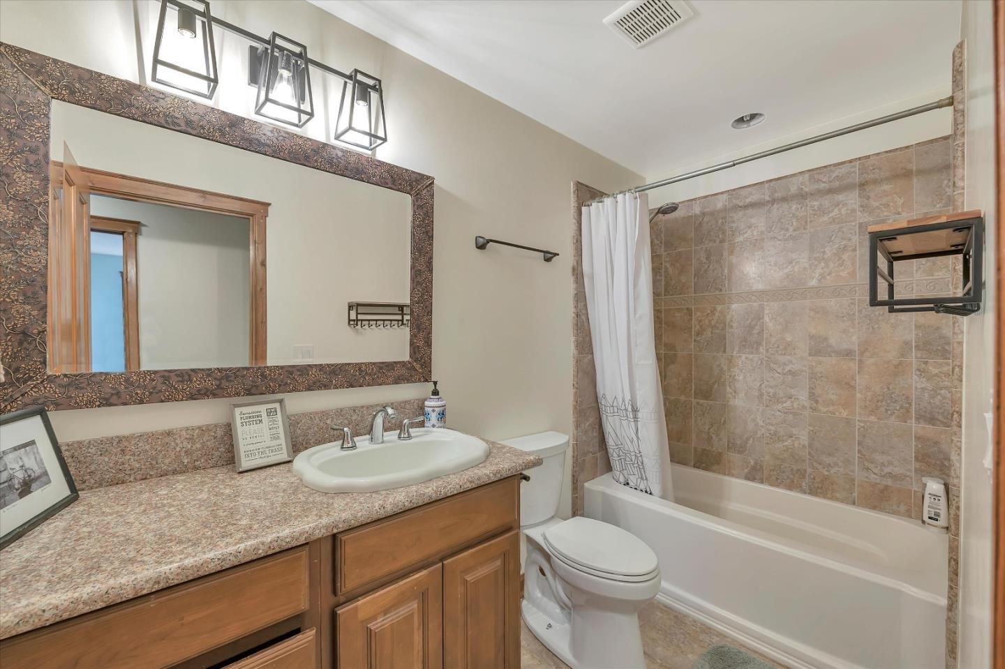 Detail Gallery Image 28 of 33 For 1312 Squaw Rock Trl, Kyburz,  CA 95720 - 4 Beds | 3 Baths