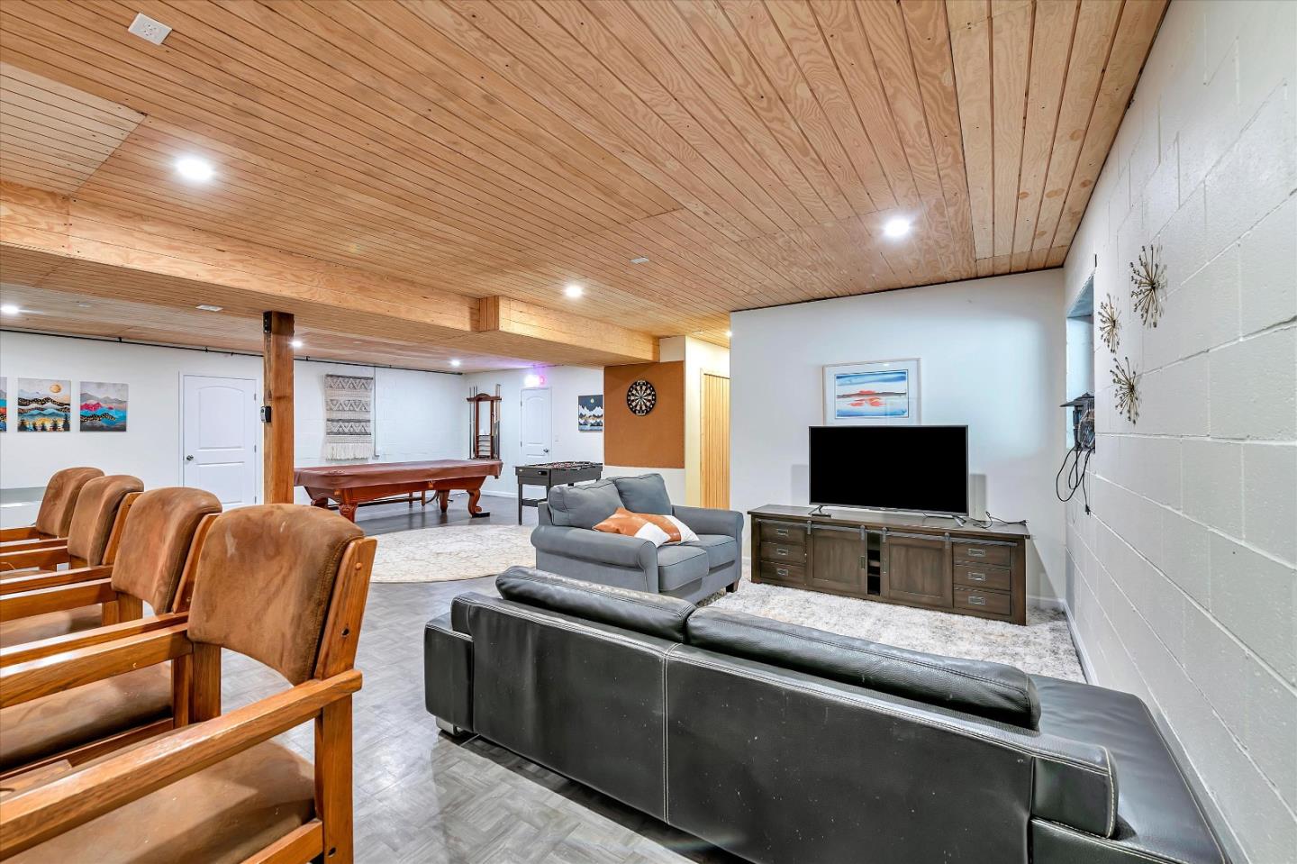 Detail Gallery Image 8 of 33 For 1312 Squaw Rock Trl, Kyburz,  CA 95720 - 4 Beds | 3 Baths