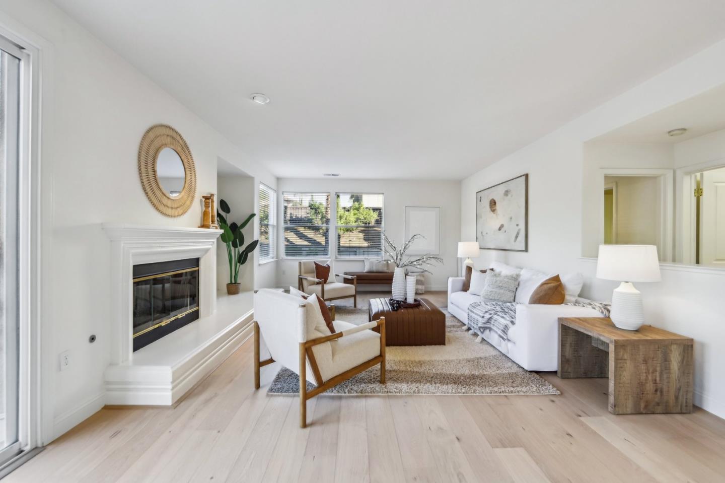 Detail Gallery Image 11 of 94 For 4715 Whitetail Ln, San Jose,  CA 95138 - 5 Beds | 3/1 Baths