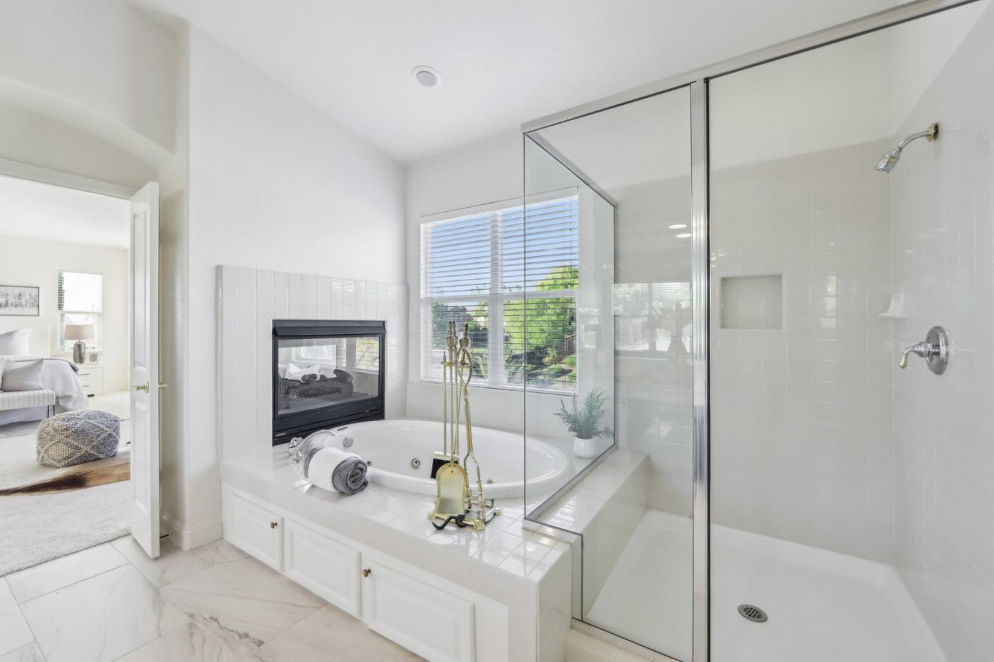 Detail Gallery Image 35 of 94 For 4715 Whitetail Ln, San Jose,  CA 95138 - 5 Beds | 3/1 Baths