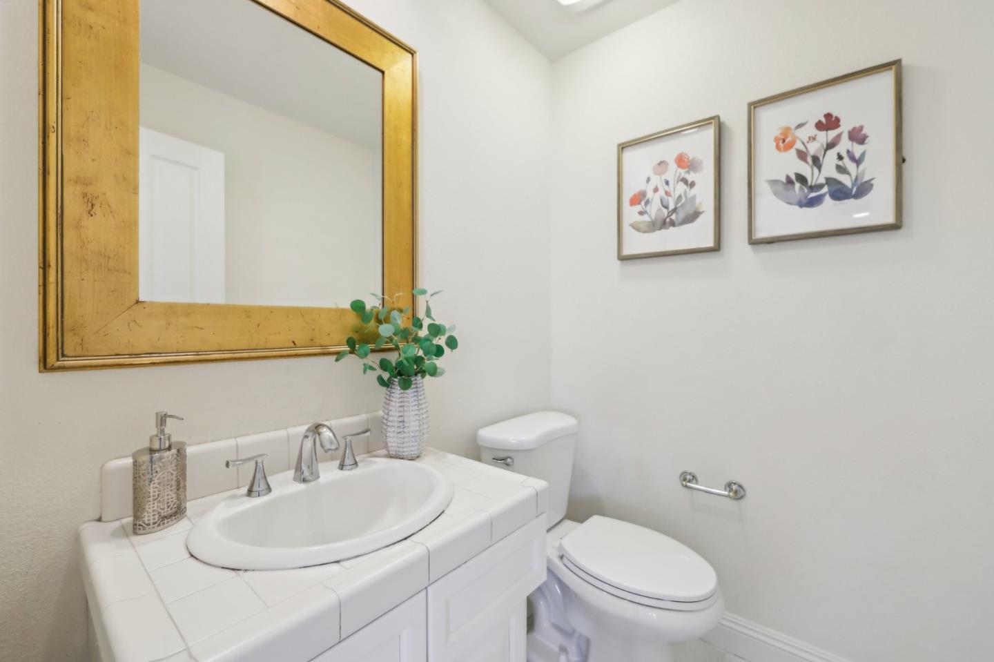 Detail Gallery Image 40 of 94 For 4715 Whitetail Ln, San Jose,  CA 95138 - 5 Beds | 3/1 Baths