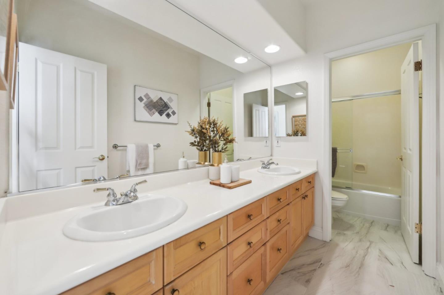 Detail Gallery Image 43 of 94 For 4715 Whitetail Ln, San Jose,  CA 95138 - 5 Beds | 3/1 Baths