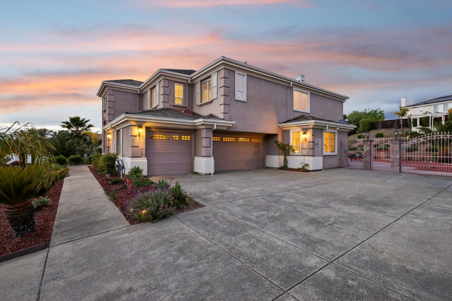 Detail Gallery Image 71 of 94 For 4715 Whitetail Ln, San Jose,  CA 95138 - 5 Beds | 3/1 Baths