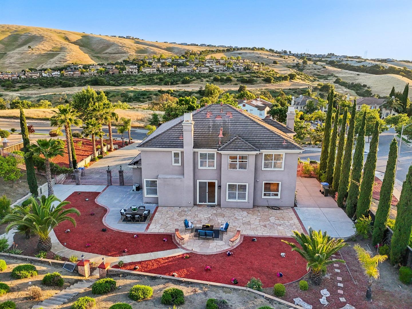 Detail Gallery Image 78 of 94 For 4715 Whitetail Ln, San Jose,  CA 95138 - 5 Beds | 3/1 Baths