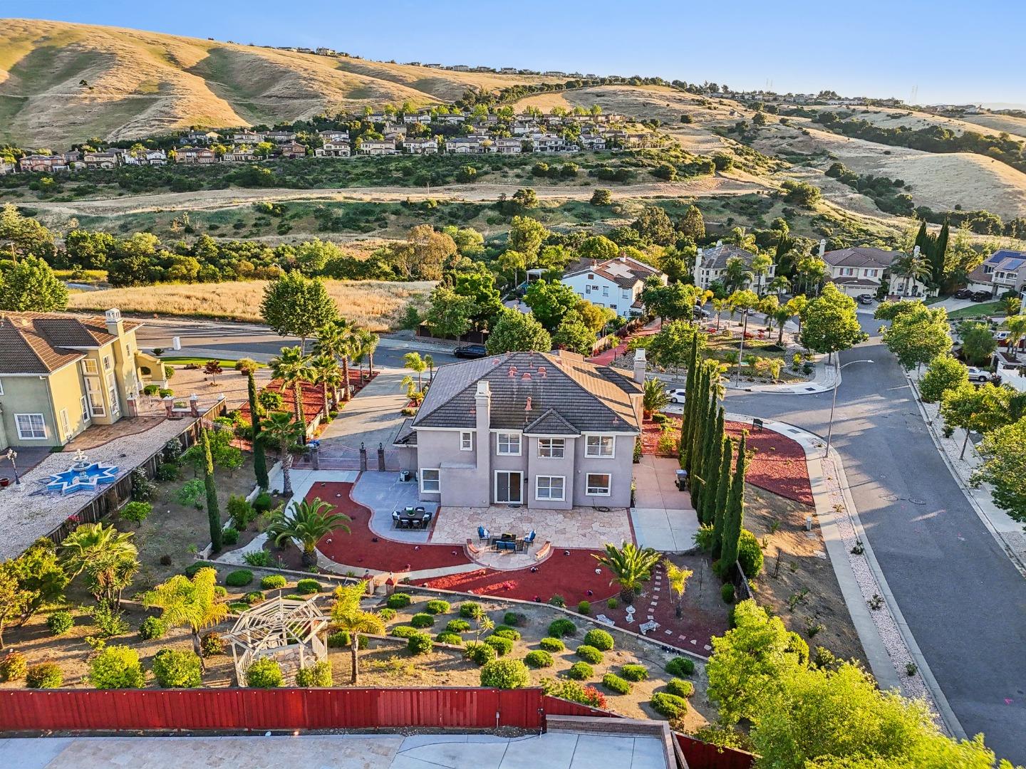 Detail Gallery Image 90 of 94 For 4715 Whitetail Ln, San Jose,  CA 95138 - 5 Beds | 3/1 Baths