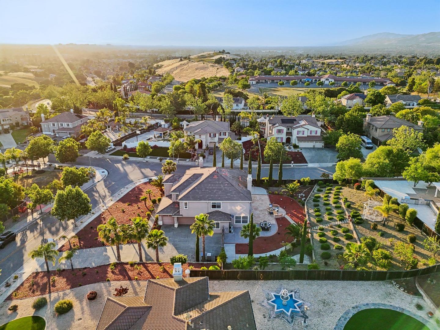 Detail Gallery Image 92 of 94 For 4715 Whitetail Ln, San Jose,  CA 95138 - 5 Beds | 3/1 Baths
