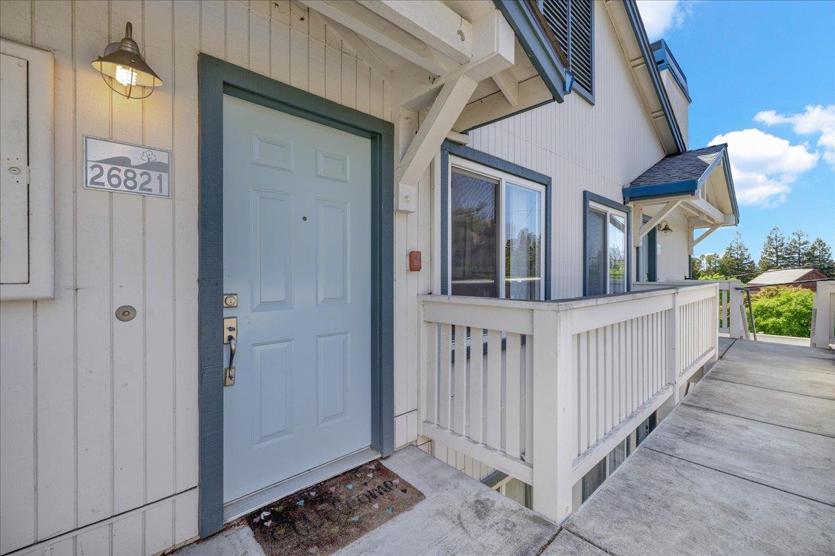 Detail Gallery Image 15 of 20 For 26821 Hayward Blvd, Hayward,  CA 94542 - 2 Beds | 2 Baths