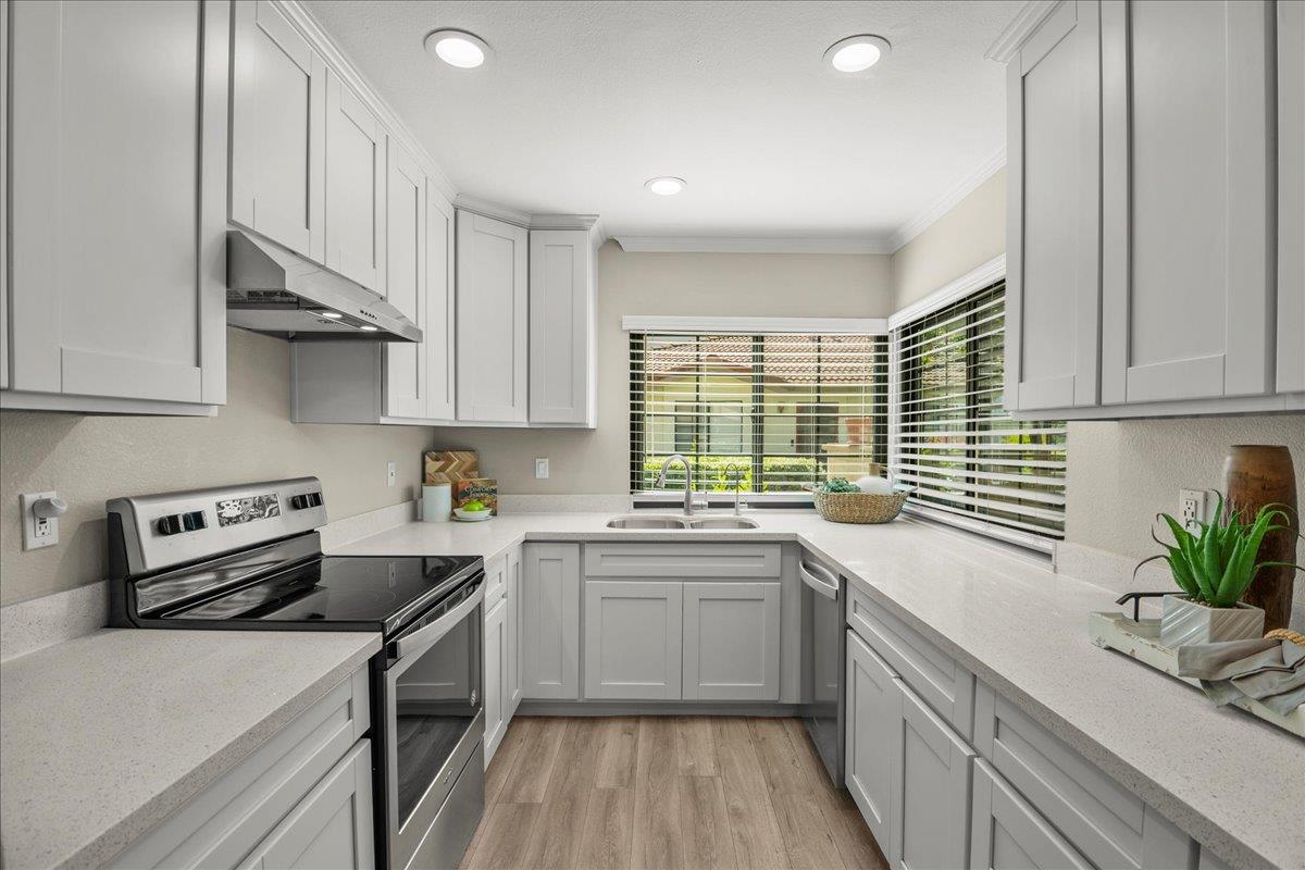 Detail Gallery Image 16 of 37 For 447 Colony Knoll Dr, San Jose,  CA 95123 - 2 Beds | 1 Baths