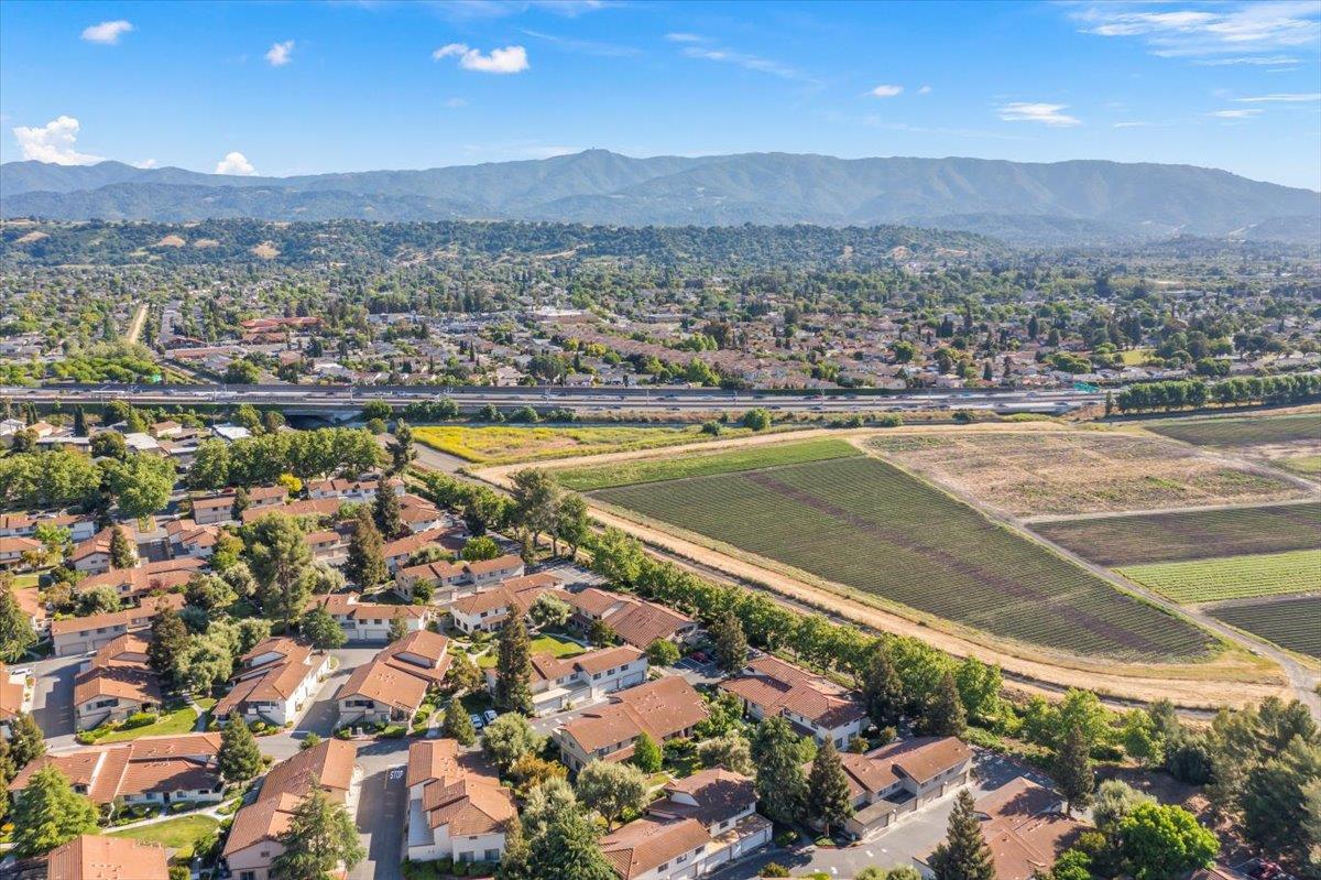 Detail Gallery Image 32 of 37 For 447 Colony Knoll Dr, San Jose,  CA 95123 - 2 Beds | 1 Baths