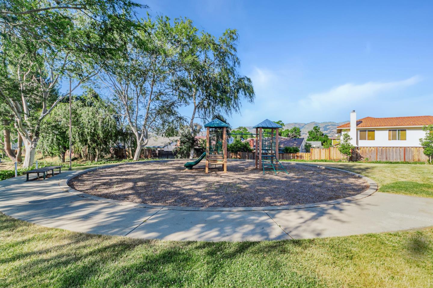 Detail Gallery Image 38 of 40 For 3351 Methilhaven Ct, San Jose,  CA 95121 - 2 Beds | 1/1 Baths