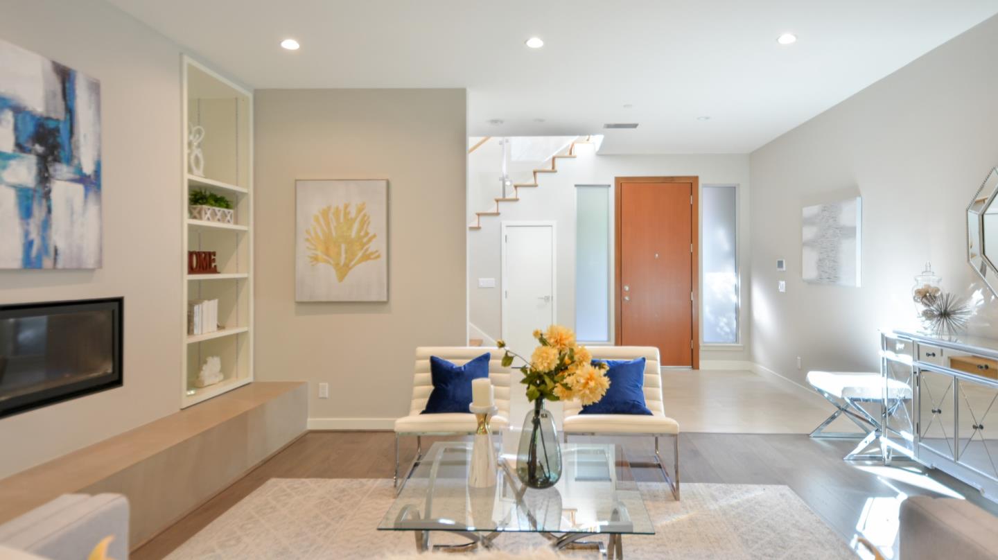 Detail Gallery Image 11 of 27 For 2088 Channing Ave, Palo Alto,  CA 94303 - 4 Beds | 3/1 Baths