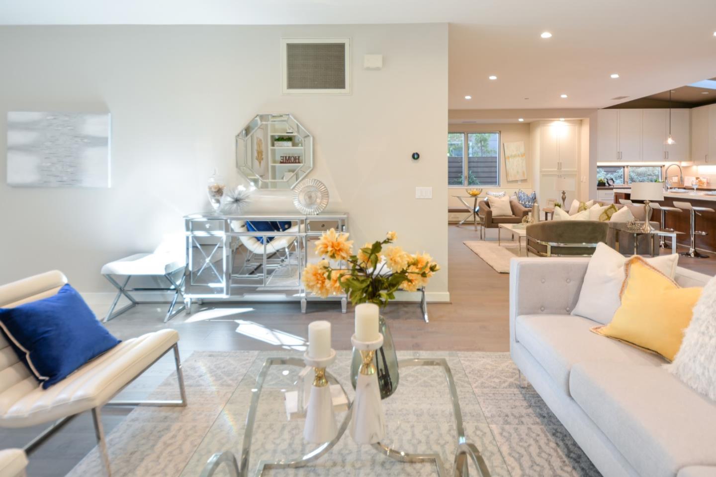 Detail Gallery Image 12 of 27 For 2088 Channing Ave, Palo Alto,  CA 94303 - 4 Beds | 3/1 Baths