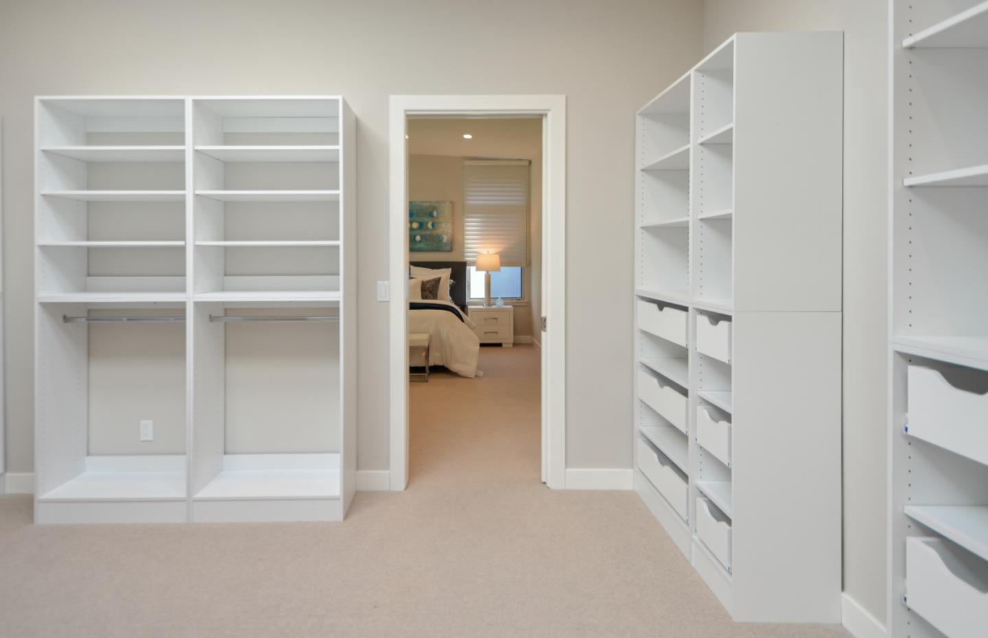 Detail Gallery Image 15 of 27 For 2088 Channing Ave, Palo Alto,  CA 94303 - 4 Beds | 3/1 Baths