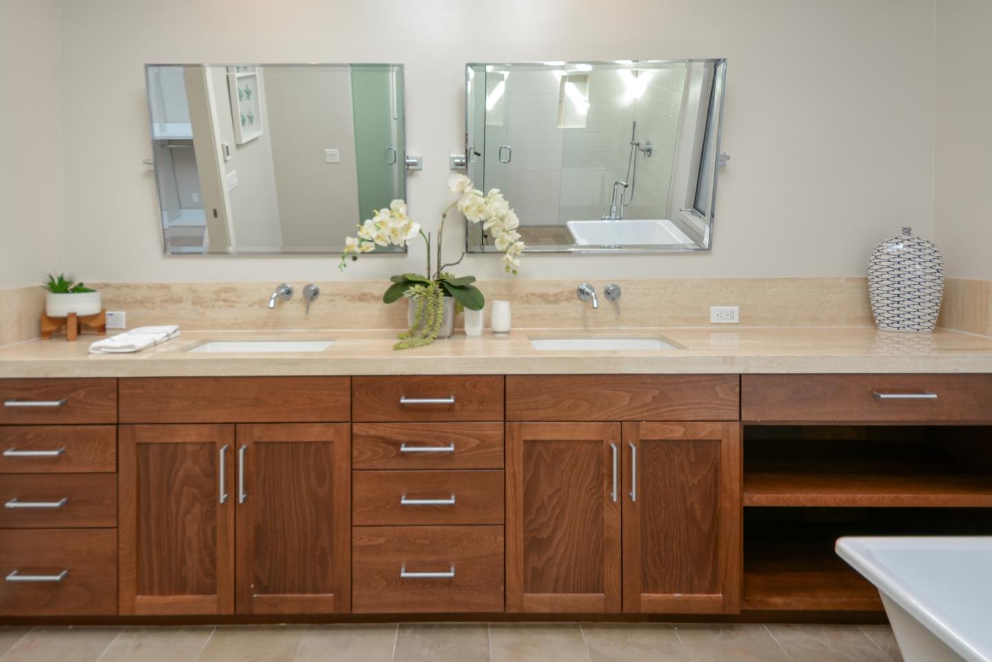 Detail Gallery Image 16 of 27 For 2088 Channing Ave, Palo Alto,  CA 94303 - 4 Beds | 3/1 Baths