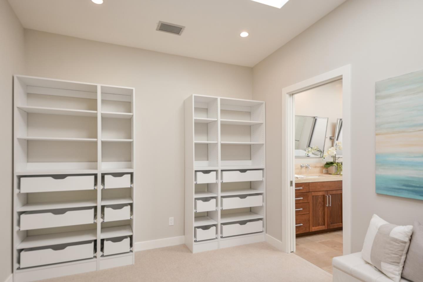 Detail Gallery Image 21 of 27 For 2088 Channing Ave, Palo Alto,  CA 94303 - 4 Beds | 3/1 Baths