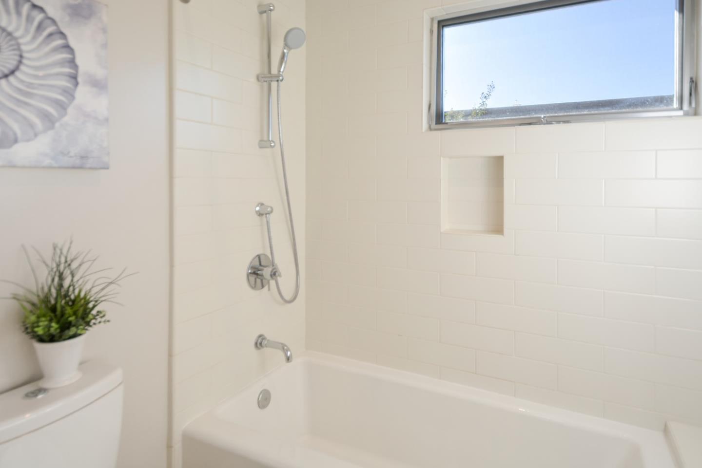 Detail Gallery Image 23 of 27 For 2088 Channing Ave, Palo Alto,  CA 94303 - 4 Beds | 3/1 Baths