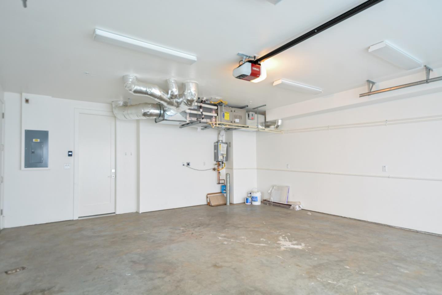 Detail Gallery Image 25 of 27 For 2088 Channing Ave, Palo Alto,  CA 94303 - 4 Beds | 3/1 Baths