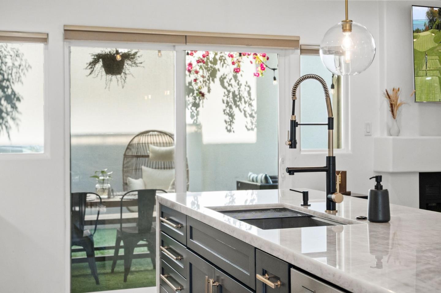 Detail Gallery Image 17 of 56 For 265 S Bayview Ave #J,  Sunnyvale,  CA 94086 - 2 Beds | 2/1 Baths