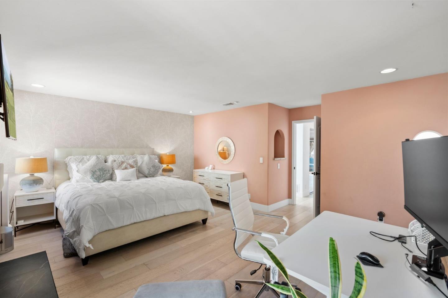Detail Gallery Image 24 of 56 For 265 S Bayview Ave #J,  Sunnyvale,  CA 94086 - 2 Beds | 2/1 Baths