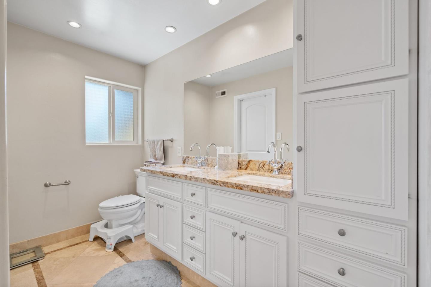Detail Gallery Image 30 of 56 For 265 S Bayview Ave #J,  Sunnyvale,  CA 94086 - 2 Beds | 2/1 Baths