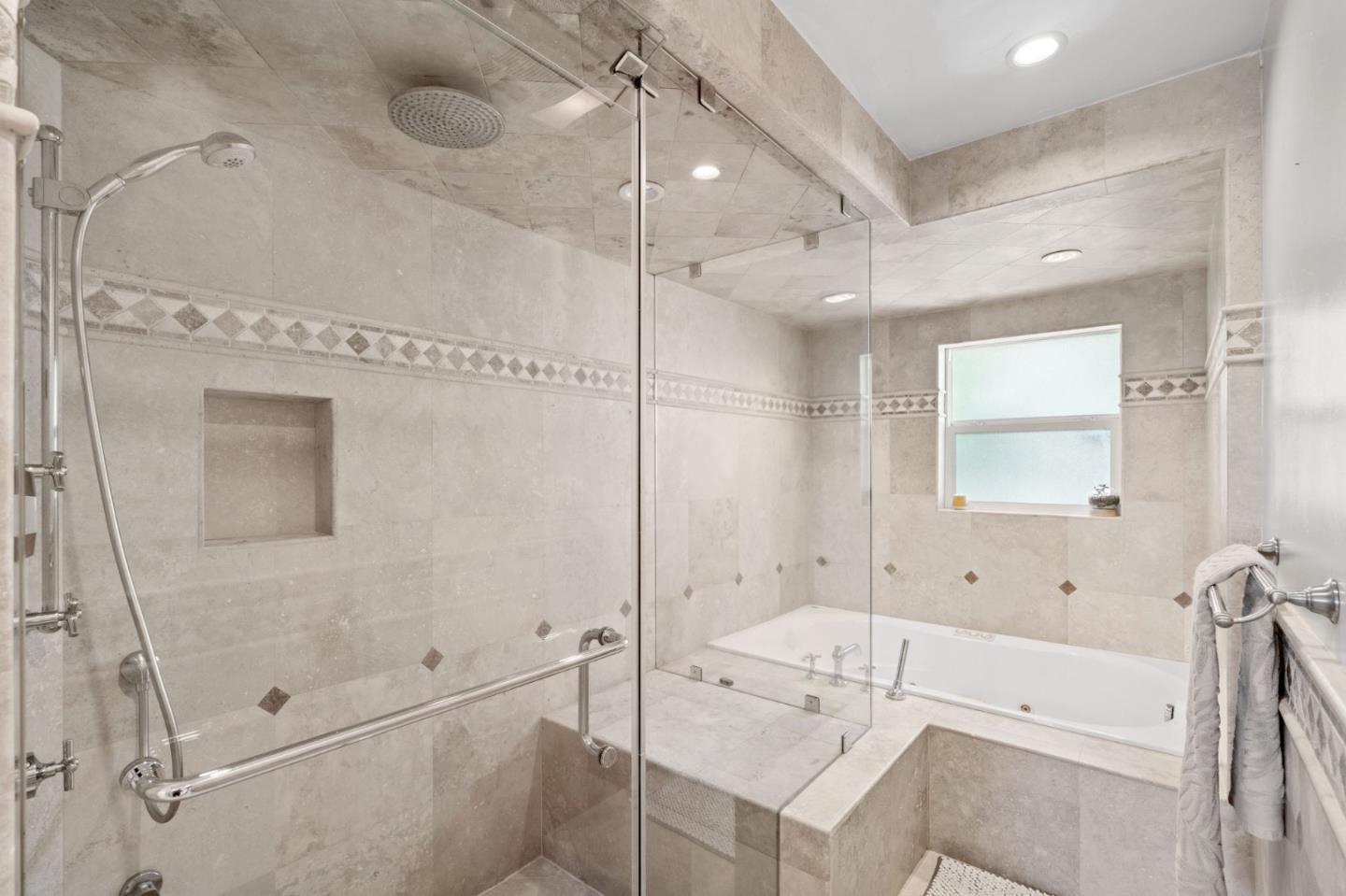 Detail Gallery Image 31 of 56 For 265 S Bayview Ave #J,  Sunnyvale,  CA 94086 - 2 Beds | 2/1 Baths