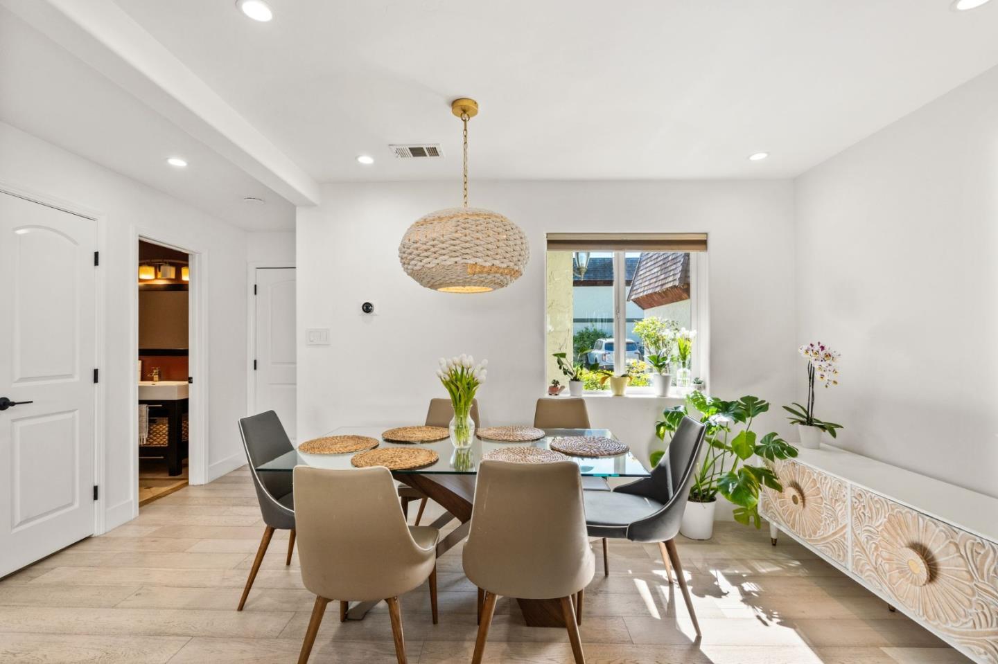 Detail Gallery Image 7 of 56 For 265 S Bayview Ave #J,  Sunnyvale,  CA 94086 - 2 Beds | 2/1 Baths