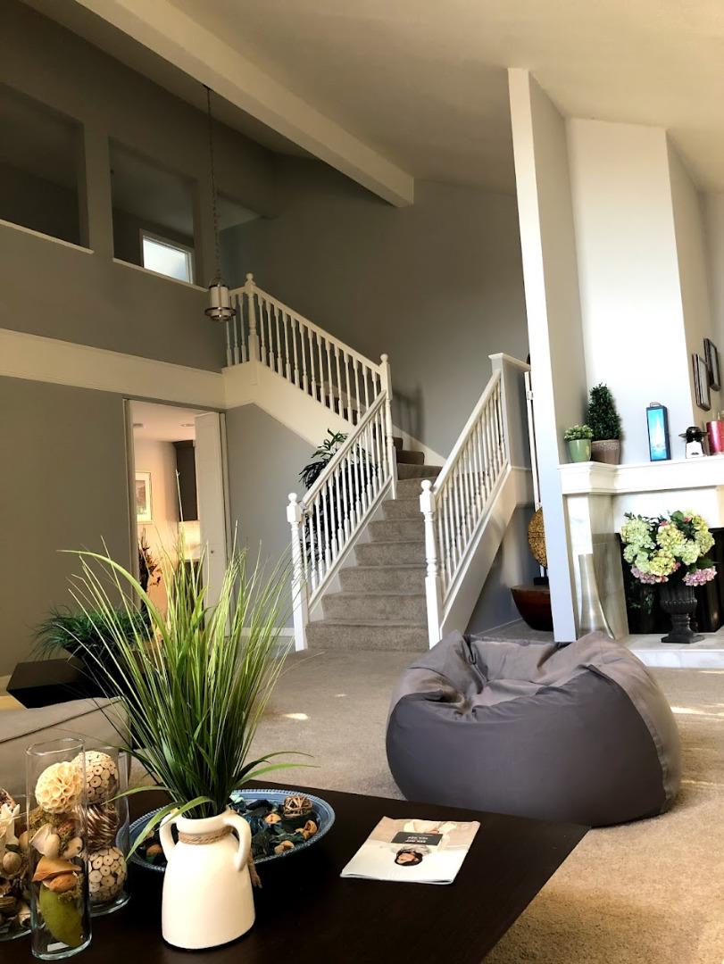 Detail Gallery Image 5 of 13 For 943 Lurline, Foster City,  CA 94404 - 5 Beds | 4/1 Baths