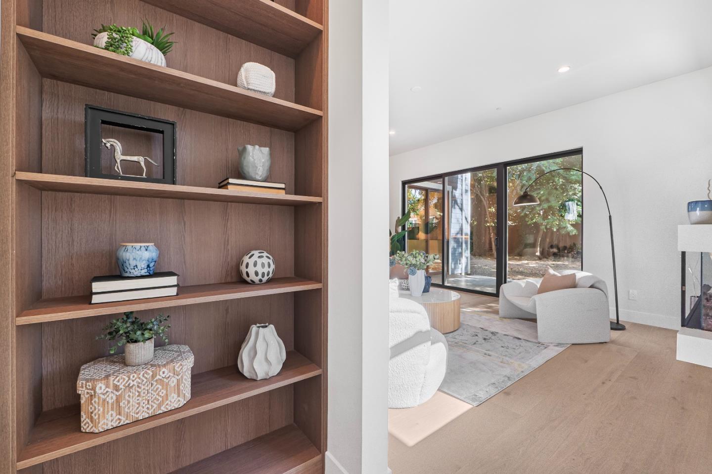 Detail Gallery Image 16 of 41 For 765 Cuesta Dr, Mountain View,  CA 94040 - 5 Beds | 4/1 Baths