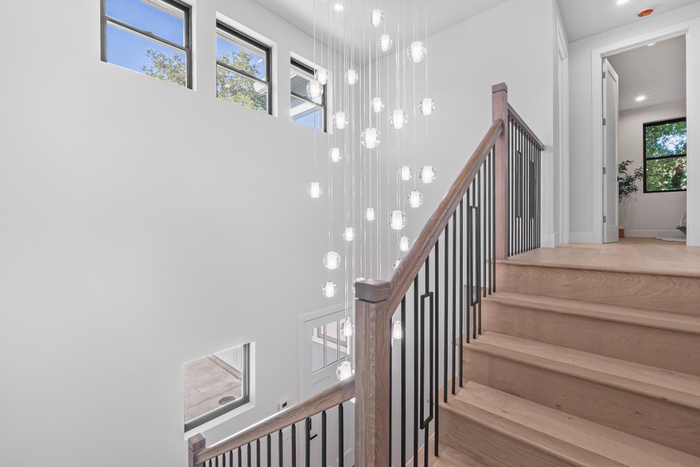 Detail Gallery Image 23 of 41 For 765 Cuesta Dr, Mountain View,  CA 94040 - 5 Beds | 4/1 Baths