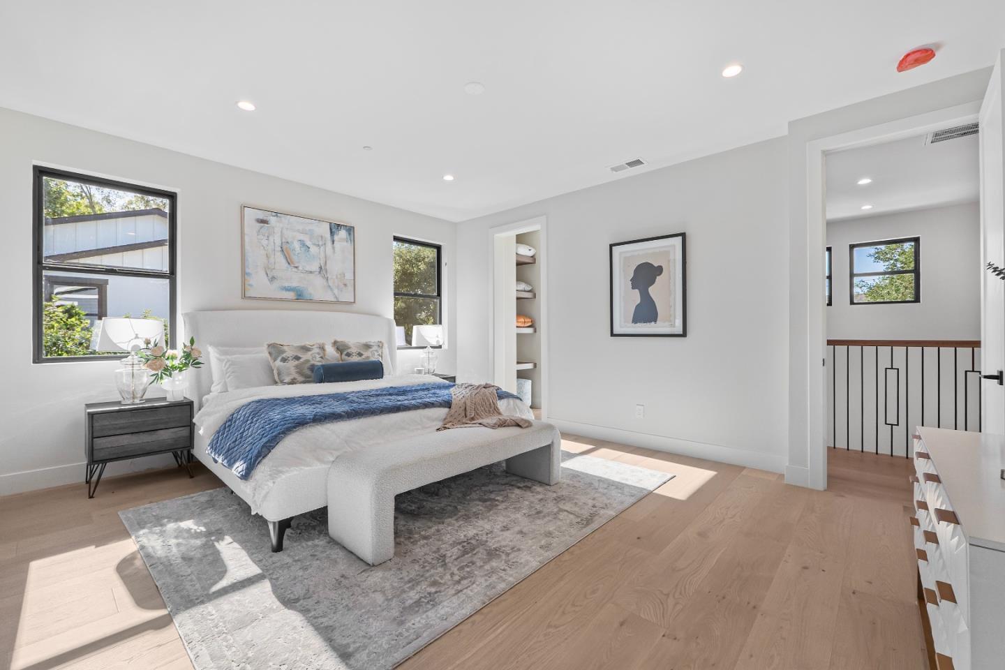 Detail Gallery Image 25 of 41 For 765 Cuesta Dr, Mountain View,  CA 94040 - 5 Beds | 4/1 Baths