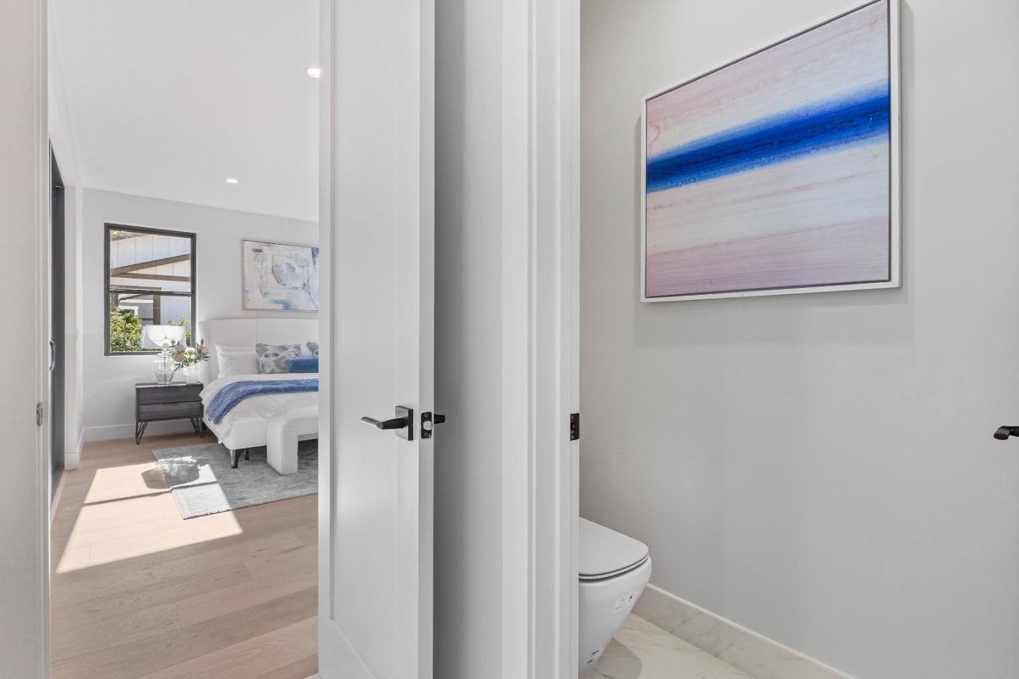 Detail Gallery Image 30 of 41 For 765 Cuesta Dr, Mountain View,  CA 94040 - 5 Beds | 4/1 Baths