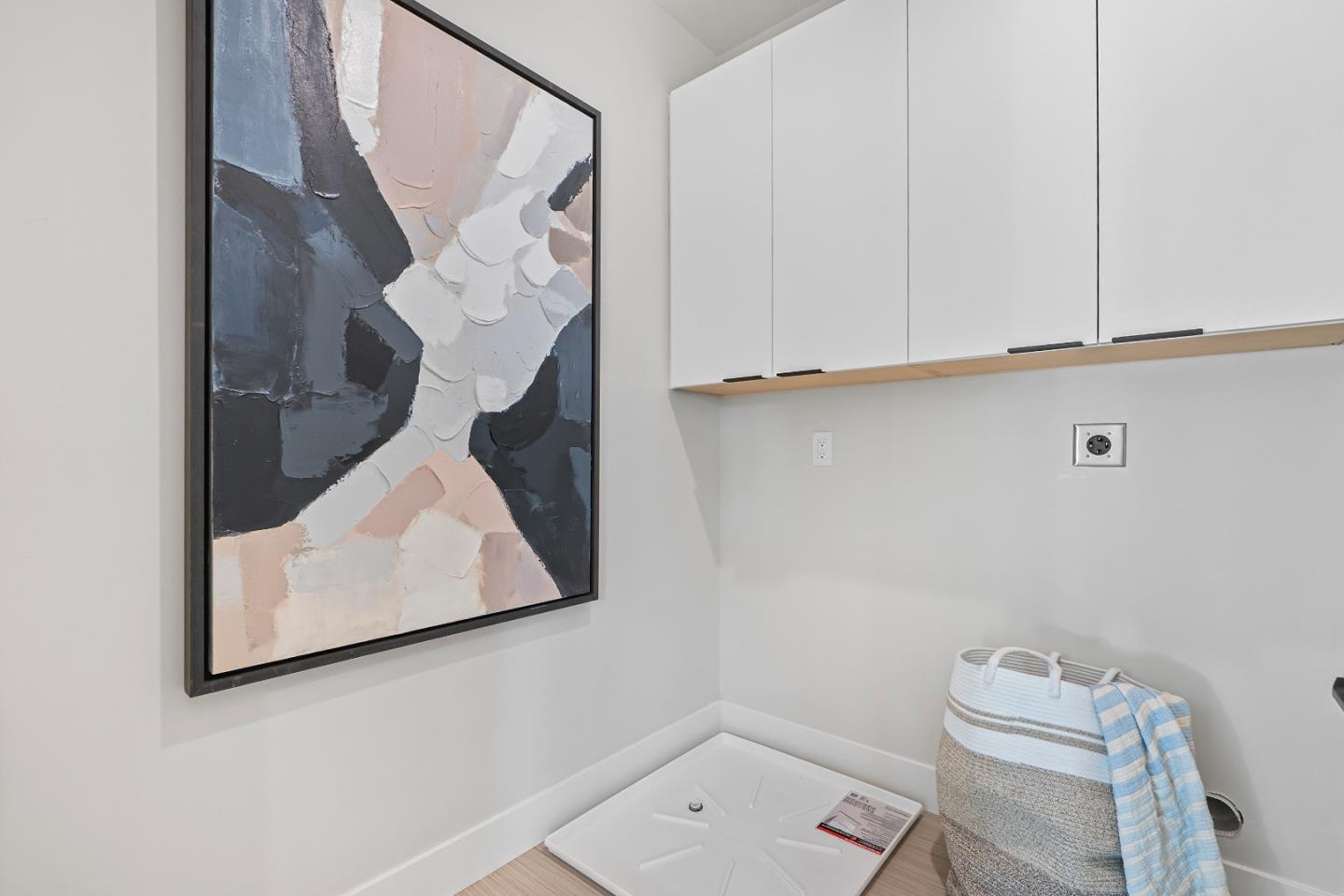 Detail Gallery Image 36 of 41 For 765 Cuesta Dr, Mountain View,  CA 94040 - 5 Beds | 4/1 Baths
