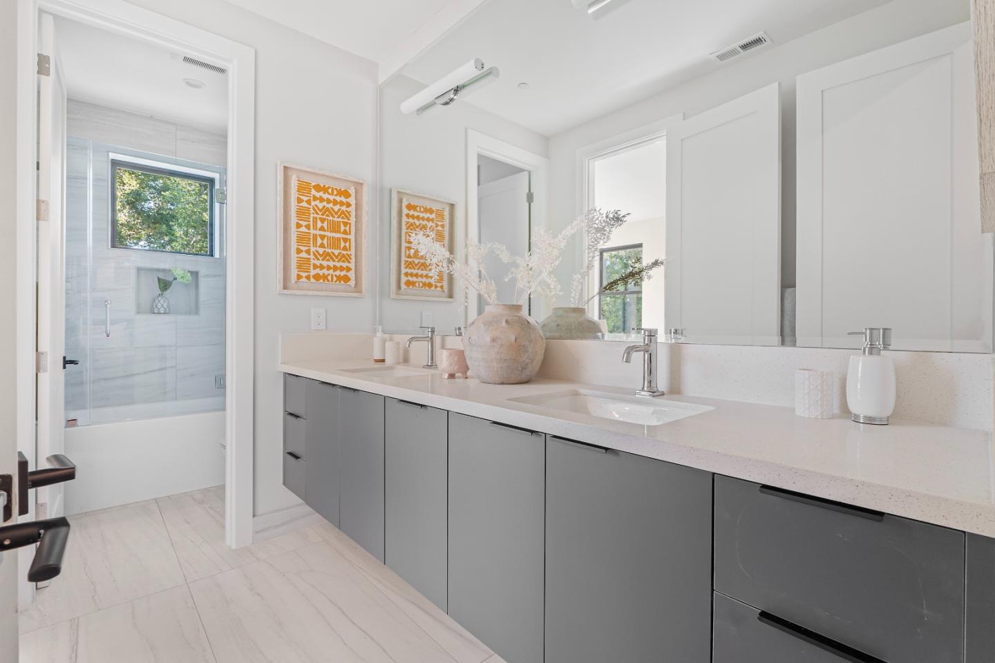 Detail Gallery Image 38 of 41 For 765 Cuesta Dr, Mountain View,  CA 94040 - 5 Beds | 4/1 Baths