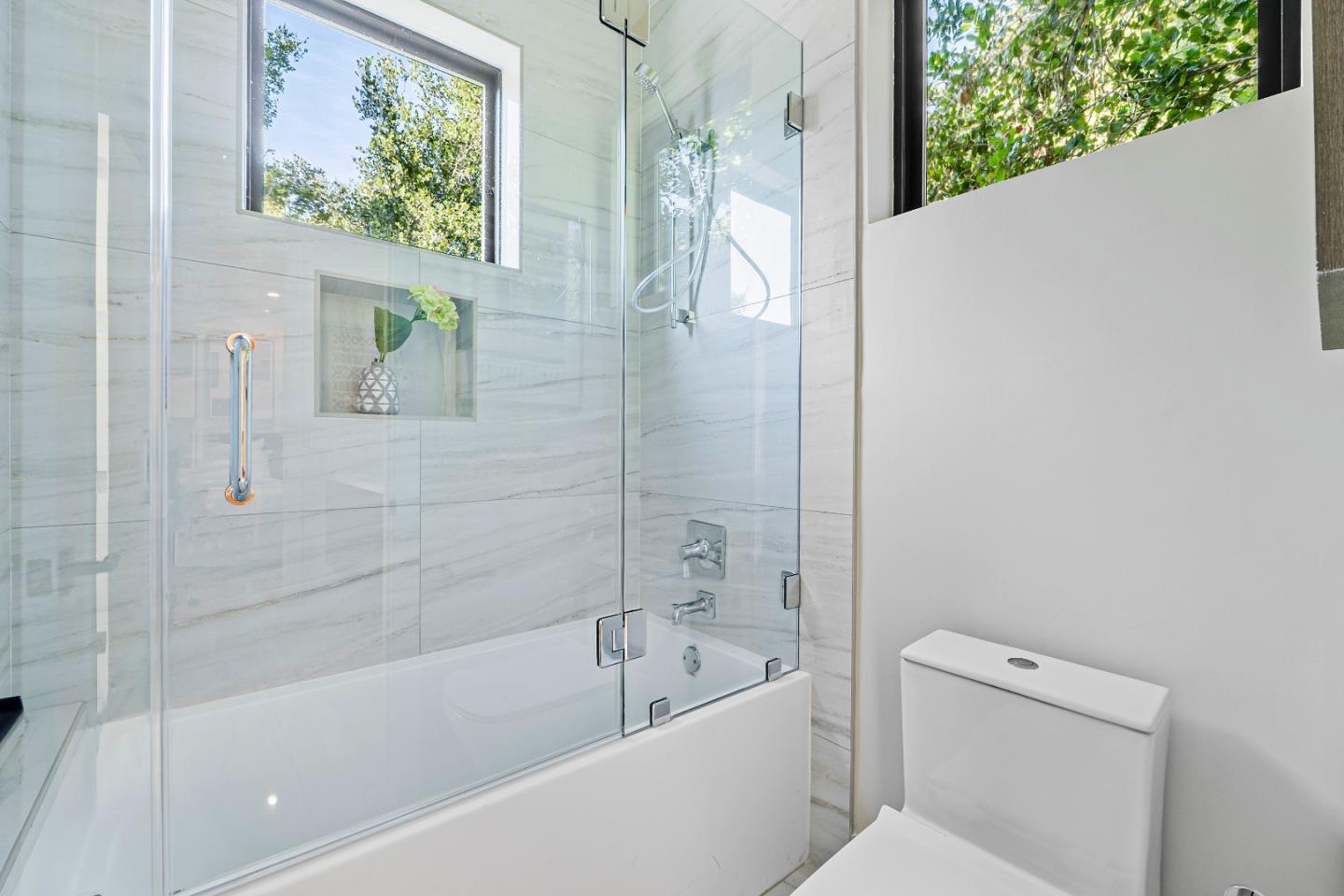 Detail Gallery Image 39 of 41 For 765 Cuesta Dr, Mountain View,  CA 94040 - 5 Beds | 4/1 Baths