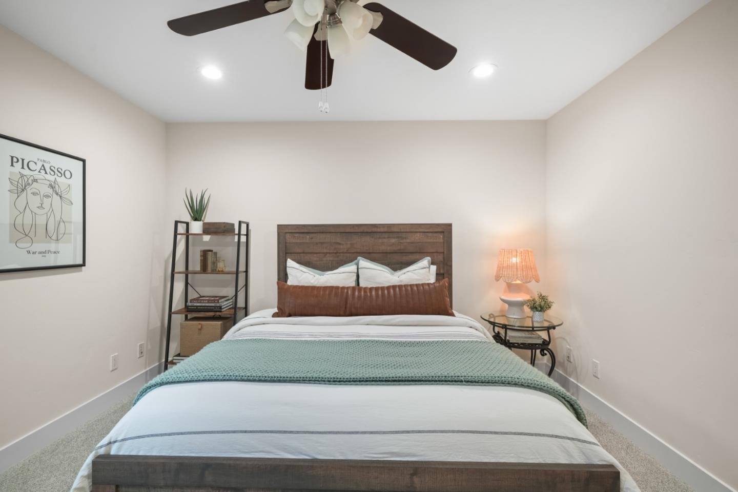 Detail Gallery Image 33 of 49 For 978 Terra Bella Ave, San Jose,  CA 95125 - 4 Beds | 3 Baths
