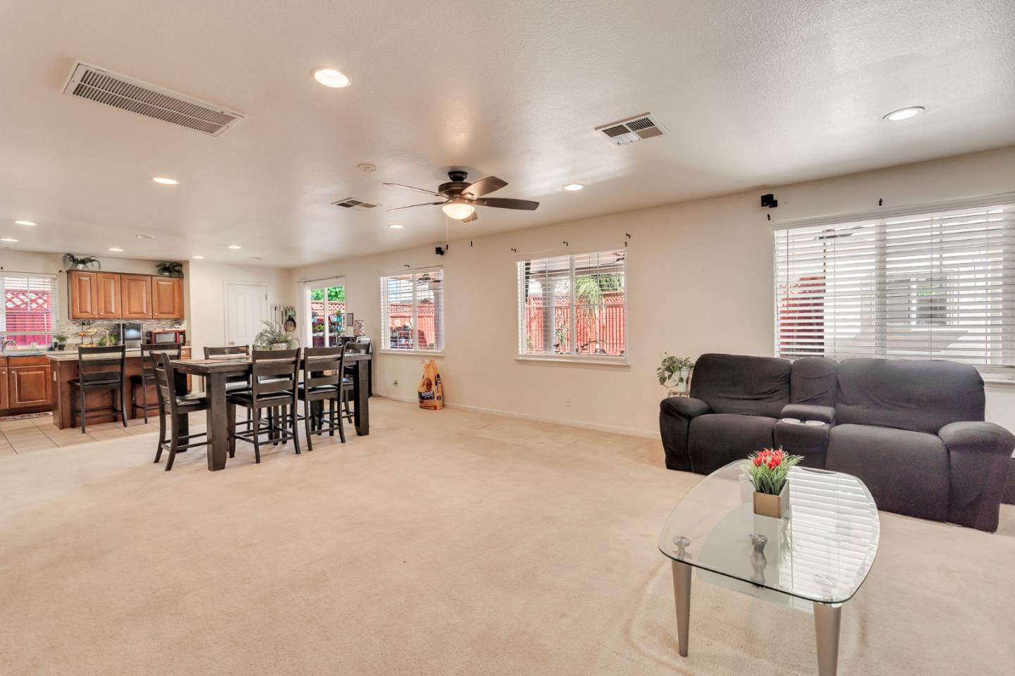 Detail Gallery Image 32 of 74 For 2385 N Mountainside Dr, Los Banos,  CA 93635 - 5 Beds | 2/1 Baths