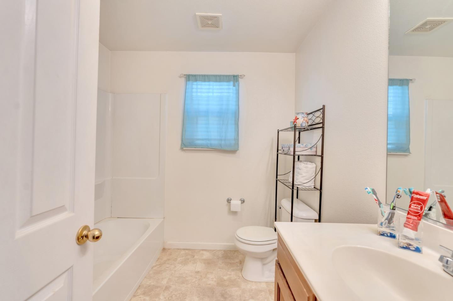 Detail Gallery Image 33 of 74 For 2385 N Mountainside Dr, Los Banos,  CA 93635 - 5 Beds | 2/1 Baths