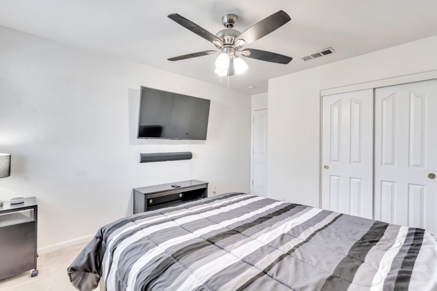 Detail Gallery Image 36 of 74 For 2385 N Mountainside Dr, Los Banos,  CA 93635 - 5 Beds | 2/1 Baths
