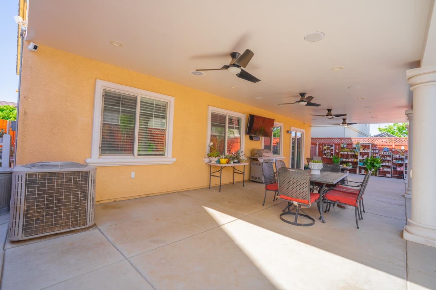 Detail Gallery Image 55 of 74 For 2385 N Mountainside Dr, Los Banos,  CA 93635 - 5 Beds | 2/1 Baths