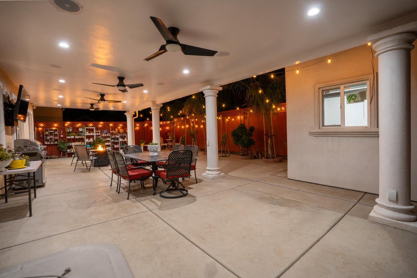 Detail Gallery Image 63 of 74 For 2385 N Mountainside Dr, Los Banos,  CA 93635 - 5 Beds | 2/1 Baths